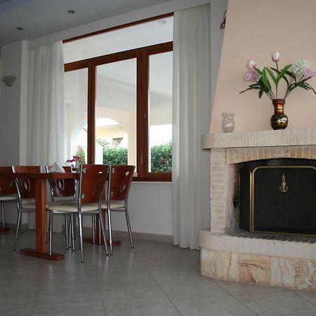 Posidonia Pension Amarynthos Ngoại thất bức ảnh