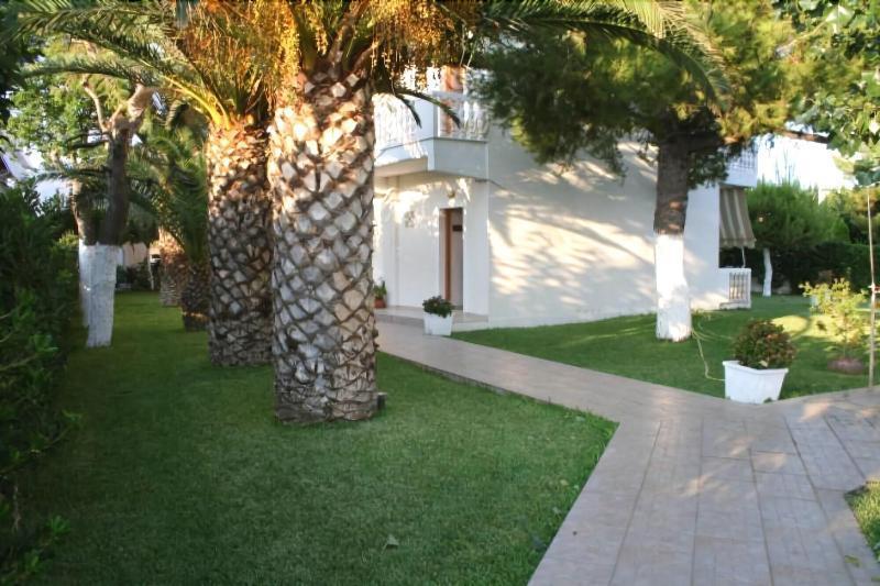 Posidonia Pension Amarynthos Ngoại thất bức ảnh