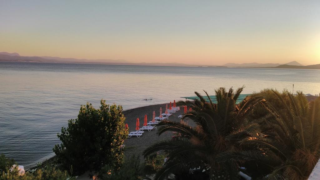 Posidonia Pension Amarynthos Ngoại thất bức ảnh